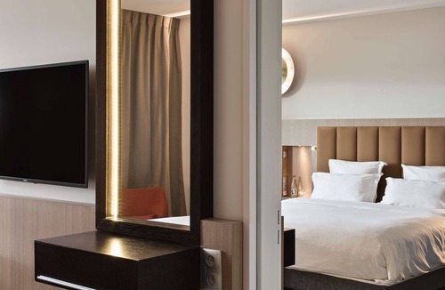 Porte Des Alpes - Mi Plaine - Manissieux Hotel | DoubleTree by Hilton Lyon Eurexpo & Spa