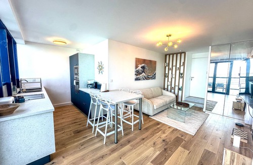 Roscoff Apartment | Downtown apartment with panoramic sea view