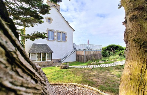 Santec House | Dream destination, right by the sea,