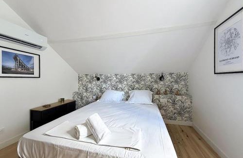 La Pradelle Apartment | Duplex Climatisé avec Terrasse & Parking Gratuit A