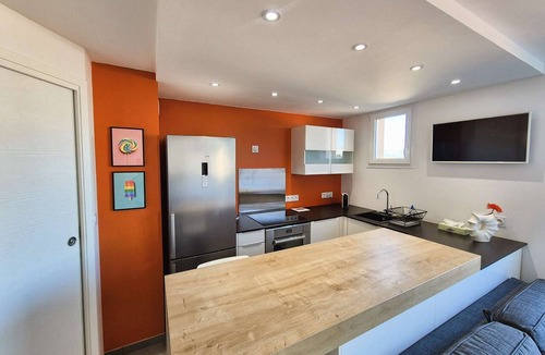 Les Sablettes Apartment | Duplex Contemporain, Climatisation à Deux pas de la mer