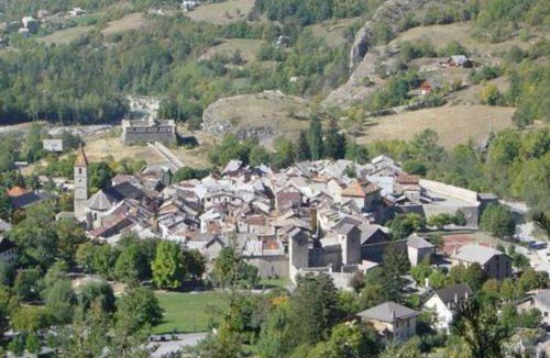 Colmars Apartment | Duplex cosy face aux montagnes- idéal familles&Ski