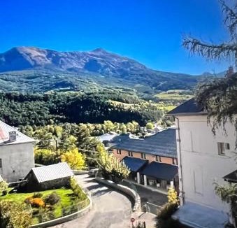 Jausiers Apartment | Duplex equipped for 6 people