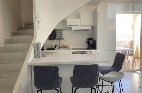 L'Ile-Rousse Apartment | Duplex quiet residence, sea and mountain view, near downtown, beach at 300m
