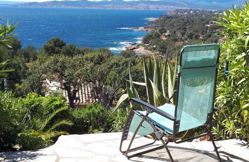 Le Dramont Apartment | Duplex, vue panoramique sur la Méditerranée, piscine, garage