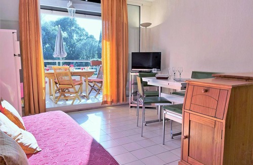 Cavaliere Apartment | Duplex with Terrace, Solarium, and Parking - 6 Guests, Near Beach in Cavalière