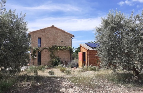 Valensole Cabin | Eco-rustic cabin amid lavender and olive trees