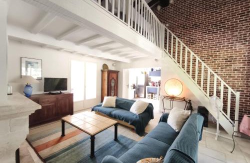 Ajaccio House | Ecological house with solar electricity