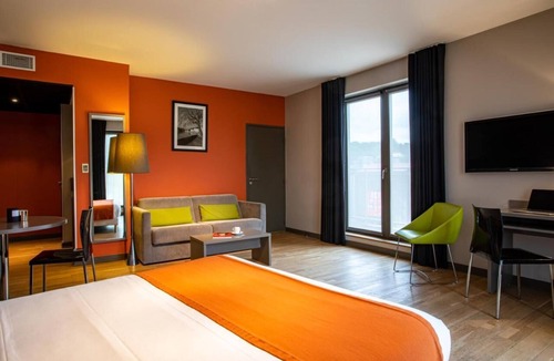 9th Arrondissement Hotel | Elegant Double Room Perfect for Exploring Lyon’s Dock Area