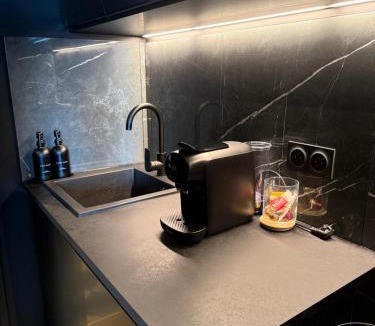 Chamalieres Apartment | Elisabeta Suite - Eternal Romance with Balneo XL