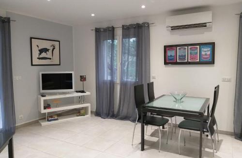 Figari Villa | Elsanais