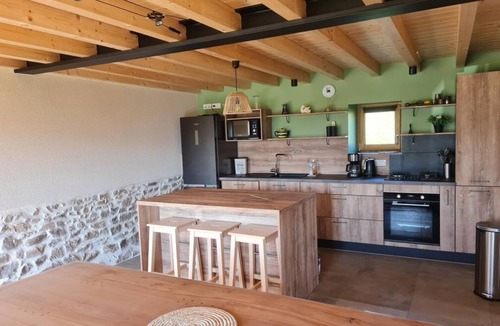 Meys House | "Ensemble - MEYS - Gîte