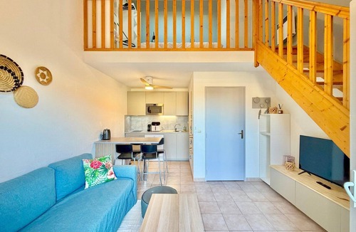 Calvisson Apartment | Escapade à Deux, 2 Guests, Pool & Sunshine