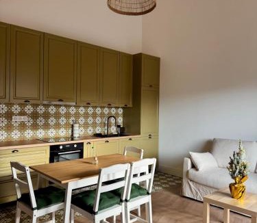 Le Thor Apartment | Esprit Lubéron, Le Romarin, logement entier