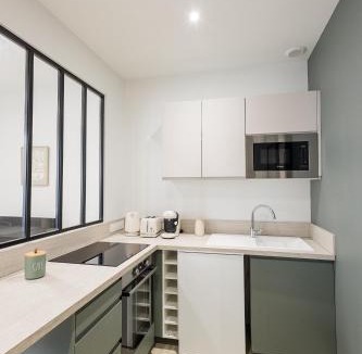 Tain-l'Hermitage Apartment | Esprit Nature d'eau Neuf et Chic