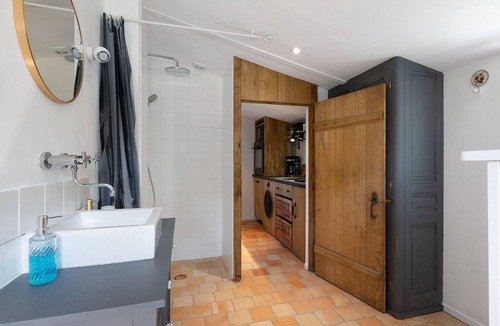 Le Perrier House | Exceptional Stay in a Group Cottage for 10 Near the Beach