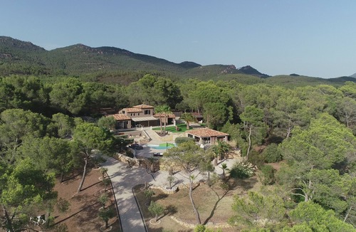 Puget-sur-Argens Villa | Exceptional villa with private pool and sauna - 8 people