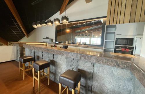 Saint-Jacques-des-Blats Apartment | Exceptionnel Loft