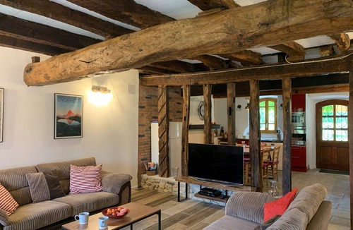 Coutens House | Exclusive renovated gite in rural setting with heated pool near Mirepoix