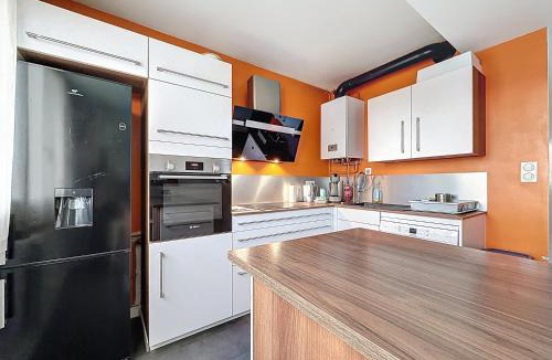 Montjuzet Apartment | F3 avec place de parking GORDON BENNETT