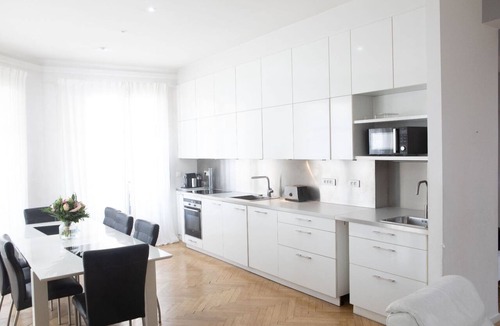 Perier Apartment | Few Steps From Local Attractions , Perfect for Families