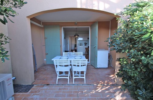 La Nartelle Apartment | Flat for 4p A/C Near Nartelle beach Ste Maxime