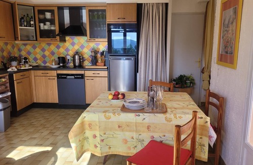 Sainte-Croix-du-Verdon Apartment | Flat with lake view