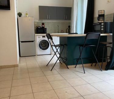 La Villette Apartment | FLCbm-Métro Désirée Clary- T2 - 1 Chambre