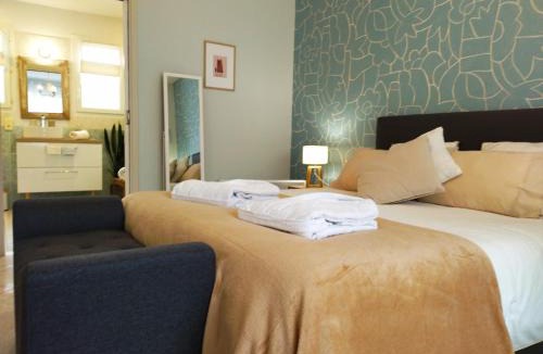 Albi Bed & Breakfast | Fleurs de Cosmos, suite lumineuse climatisée