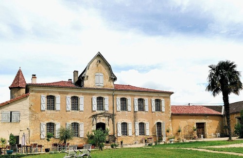 Eauze House | Former wine château in the Gascognechambre 2/a total of 4 rooms for 2 people each