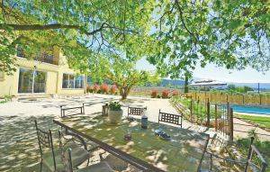 Saint-Marcellin-les-Vaison House | 7 bedroom accommodation in St Marcellin L Vaison