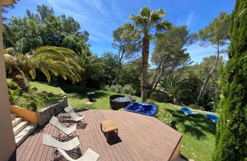 Mougins Villa | FRGK Datcha Luxury Villa Mougins Pool, Garden & Ultra-Fast Wi-Fi
