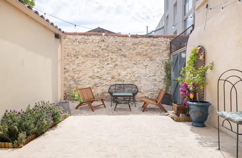 8th Arrondissement House | Front de mer - Pointe rouge - Town house 2 steps from the sea and calanques