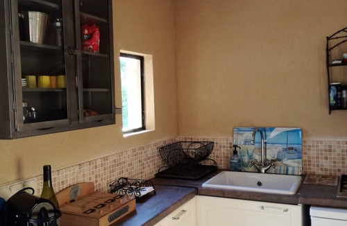 Maubec Villa | Fully air-conditioned house HEATED SWIMMING POOL