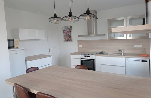 Beynat House | Fully Renovated Cottage in Basse Corrèze, Sleeps 8, Quiet and Scenic