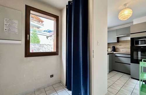 Briancon Apartment | Functional 1-bedroom apartment with parking, central Briançon