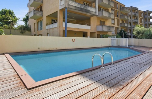 Grasse Apartment | Functional Holiday Base in Grasse