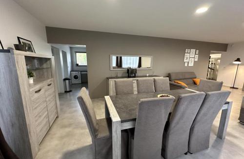 Arjuzanx House | Gîte commanday