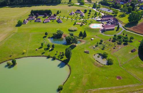 Hautefort House | Gîtes Les SOURCES