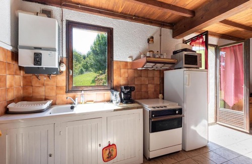 Peyrouse House | Gite Anje