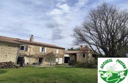 Chateauneuf-sur-Isere Cottage | Gîte at the Rougequeue organic farm, pets welcome