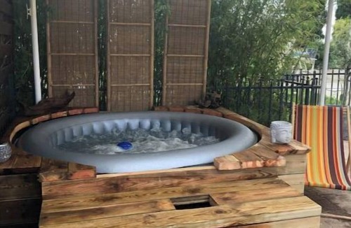 Aussonne Condo | Gite de Charme Avec Jacuzzi