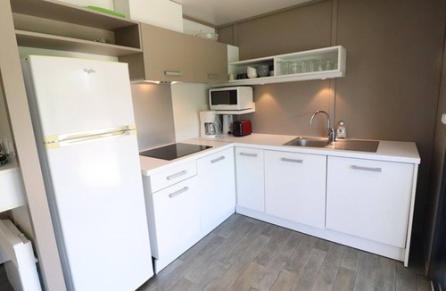 Le Rouget-Pers Cottage | Gite Le Rouget-Pers, 2 bedrooms, 4 persons