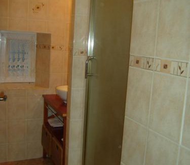 Thenon Apartment | GITE MASKALI
