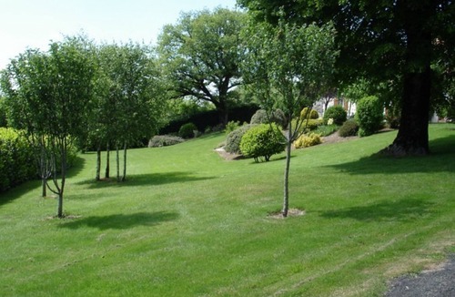 Saint-Martin-Valmeroux Cottage | Gite Saint-Martin-Valmeroux, 5 bedrooms, 10 persons
