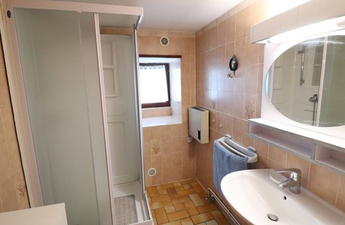 Saint-Illide Cottage | Gite Saint-Illide, 2 bedrooms, 4 persons