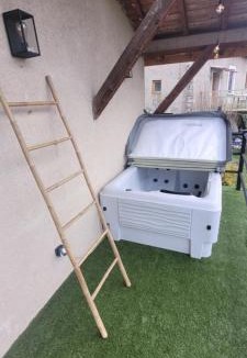 Hostun House | Gite spa blanche neige vercors