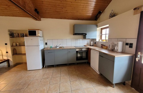 Saint-Saud-Lacoussiere House | Gite Syrah; charming 2-bedroom cottage in Dordogne