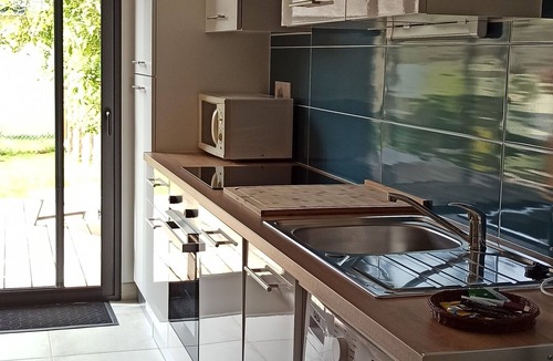 Arradon Apartment | Gîte Tyte Mouette, enclosed garden, 200 m from the sea