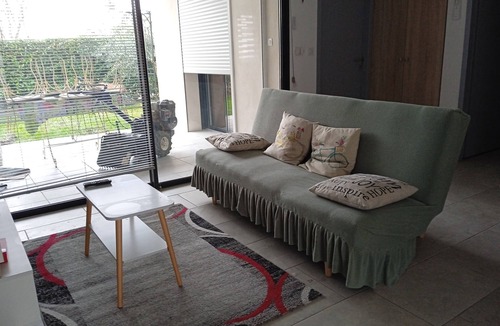 Malaucene Apartment | Gite with garden